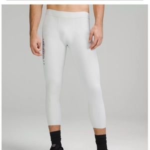 License to Train Tight 21"